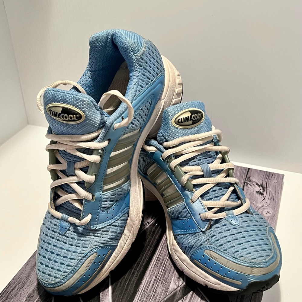 Adidas tennis shoes